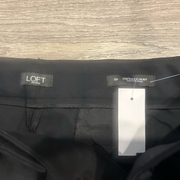 NWT Loft Marisa Skinny Black Slacks (ankle length) - Picture 5 of 10